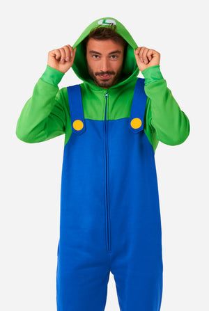 Man met unisex onesie met Luigi Super Mario-print
