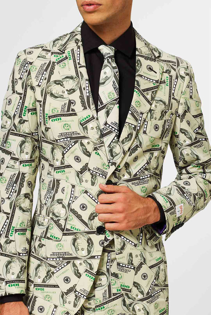 Man draagt ​​herenpak met dollar, geldprint, close -up