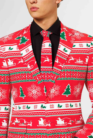 Man draagt een rood kerstpak en zwart overhemd, close -up