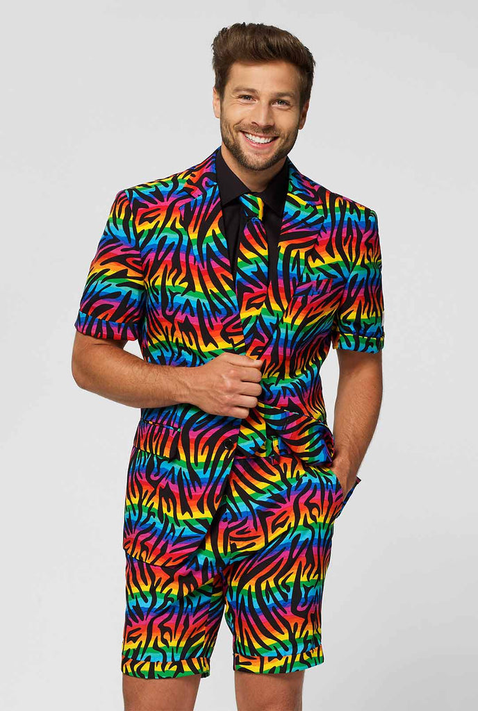 Man draagt ​​een zomerpak met regenboog Zebra Stripes Print