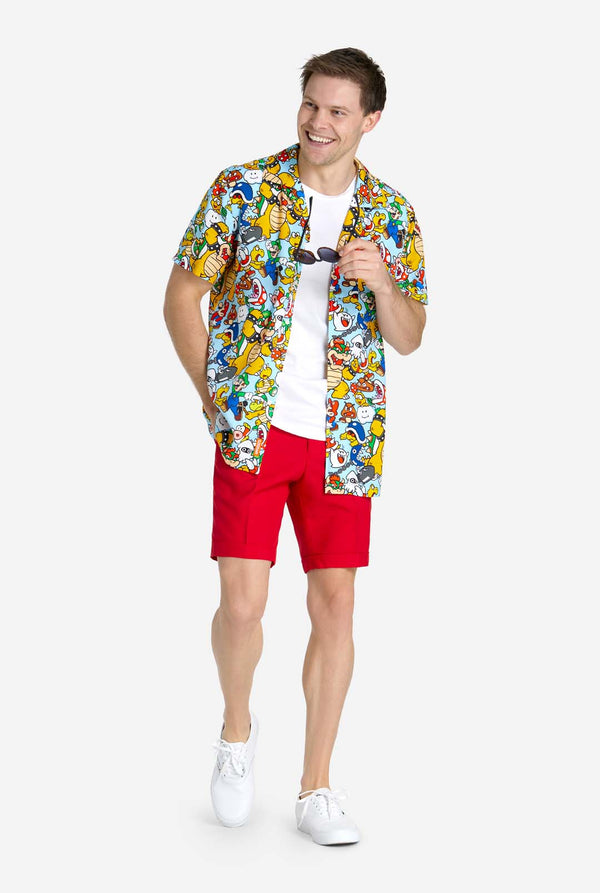 Man met Hawaiiaans shirt met Super Mario-pictogrammen