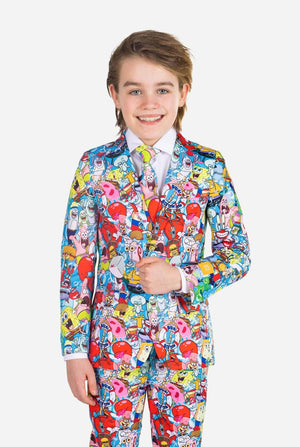 Jongen draagt kinderpak met SpongeBob print 