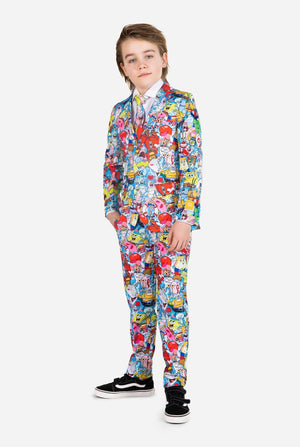 Jongen draagt kinderpak met SpongeBob print