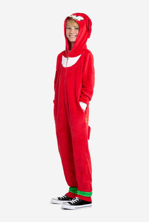 Jongen draagt ​​rode Sonic Knuckles kinder onesie