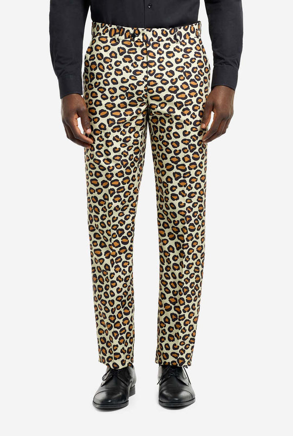 Man draagt OppoSuits The Jag panterprint herenpak.