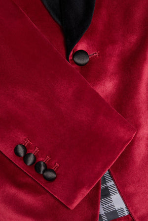 Man draagt bordeaux rode dinner jacket blazer