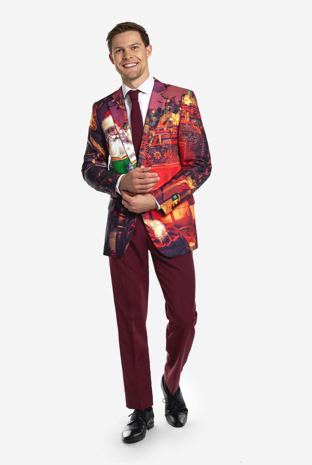 Man in bordeauxrood kerstpak met vintage kerstprint