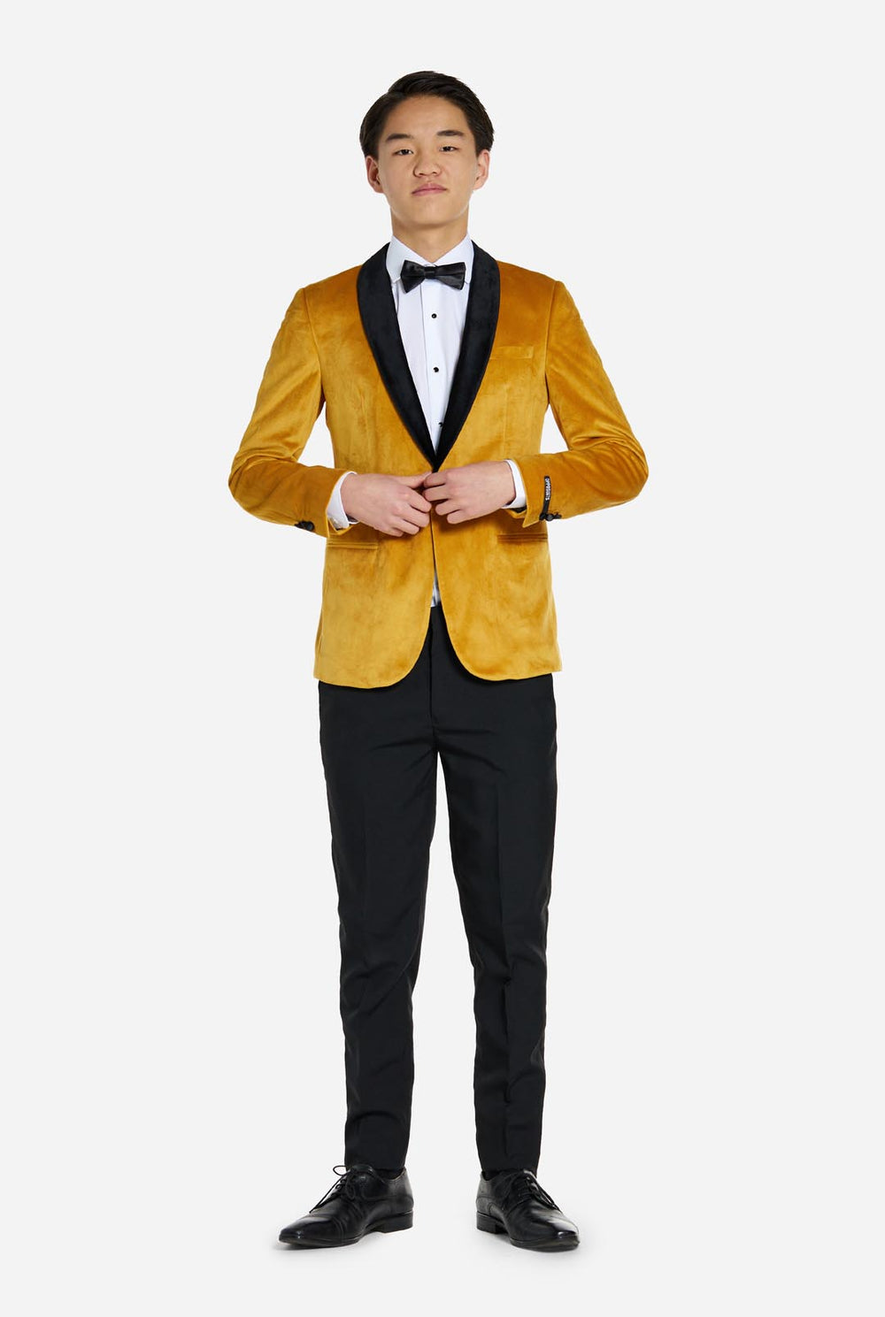 Jongen draagt gouden fluwelen Dinner Jacket voor Tieners
