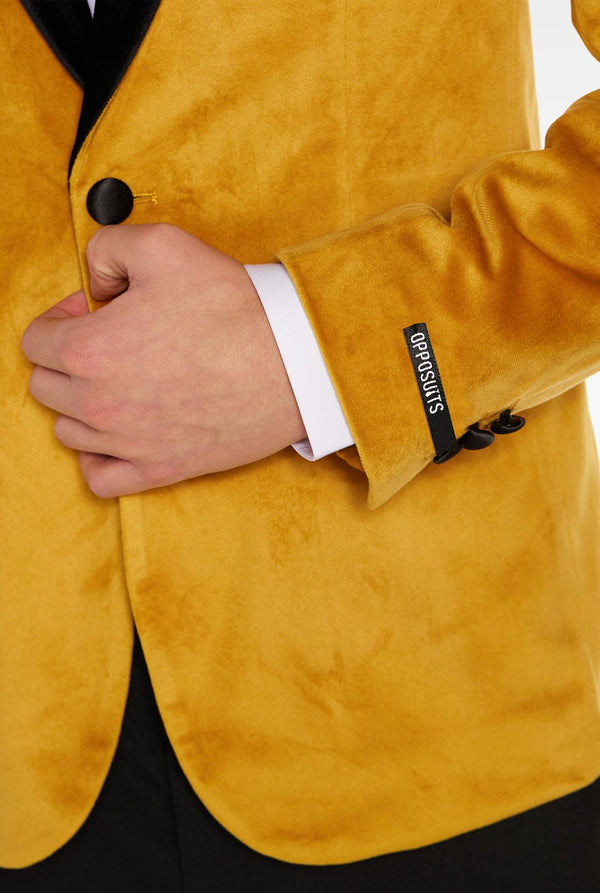 Jongen draagt gouden fluwelen Dinner Jacket voor Tieners