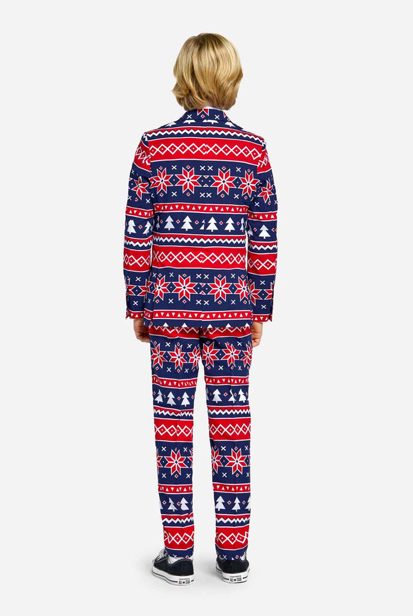 Tiener draagt Kerstpak met Nordic print, view from the back