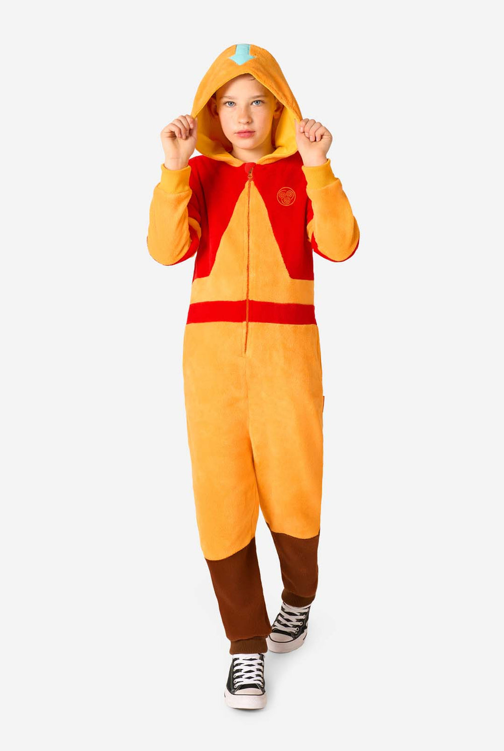 Kind draagt officiele Avatar: The Last Airbender Aang onesie.