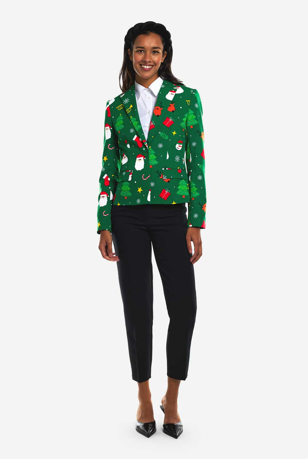 Vrouw draagt groene Kerstblazer voor dames.