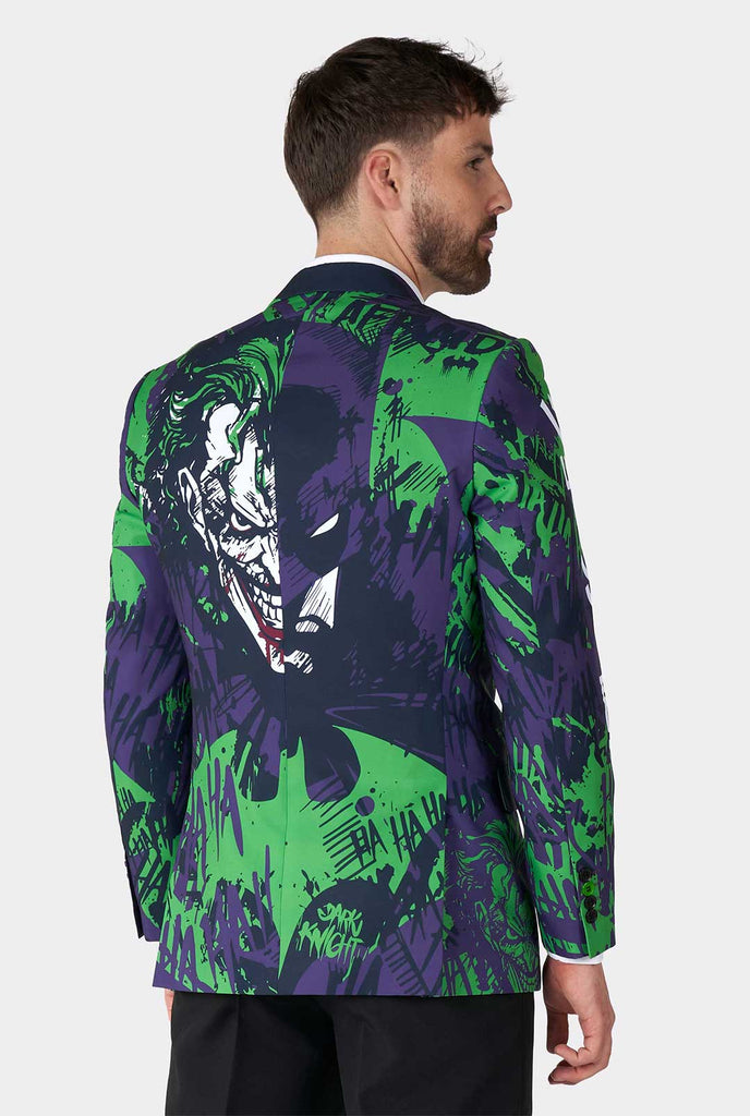 Man draagt ​​paarse en groene Batman vs Joker herenblazer, bekijk vanaf de achterkant