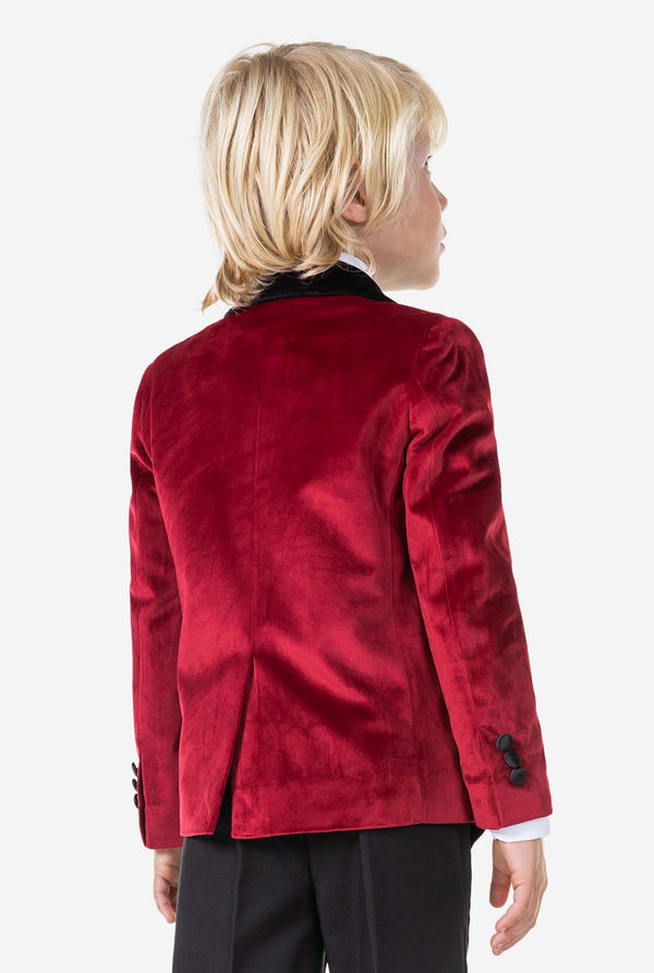 Jongen met een rood fluwelen dinerjasje