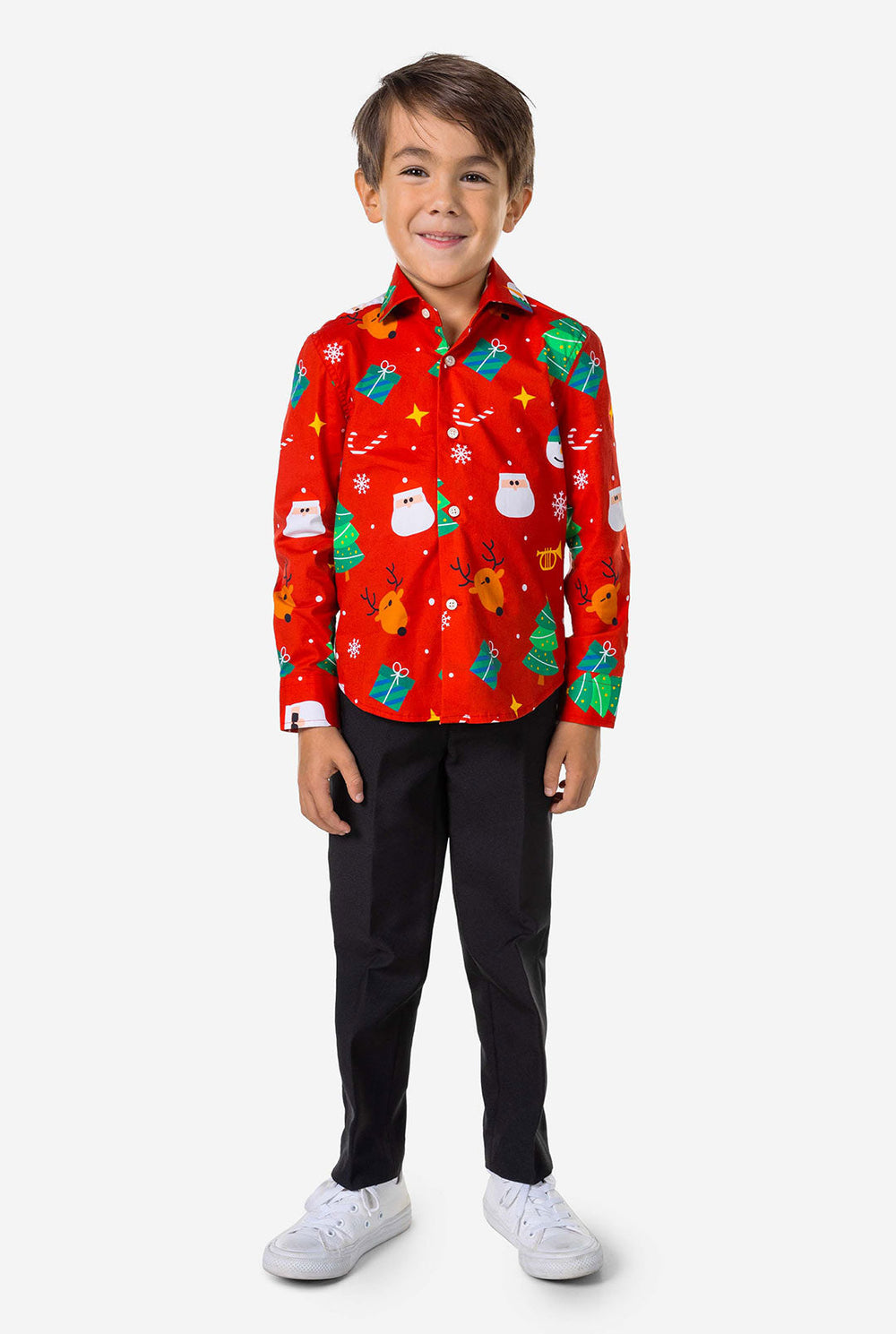 Kind draagt ​​een rood kerstpak