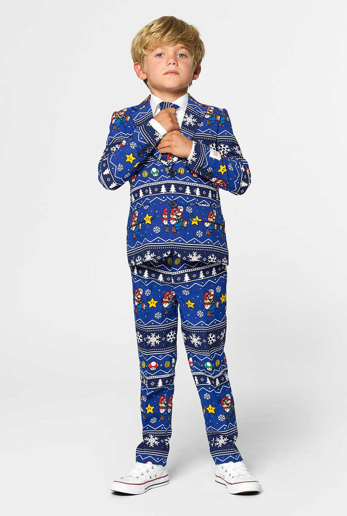 Kerstpak voor jongens met Super Mario -print gedragen door jongen