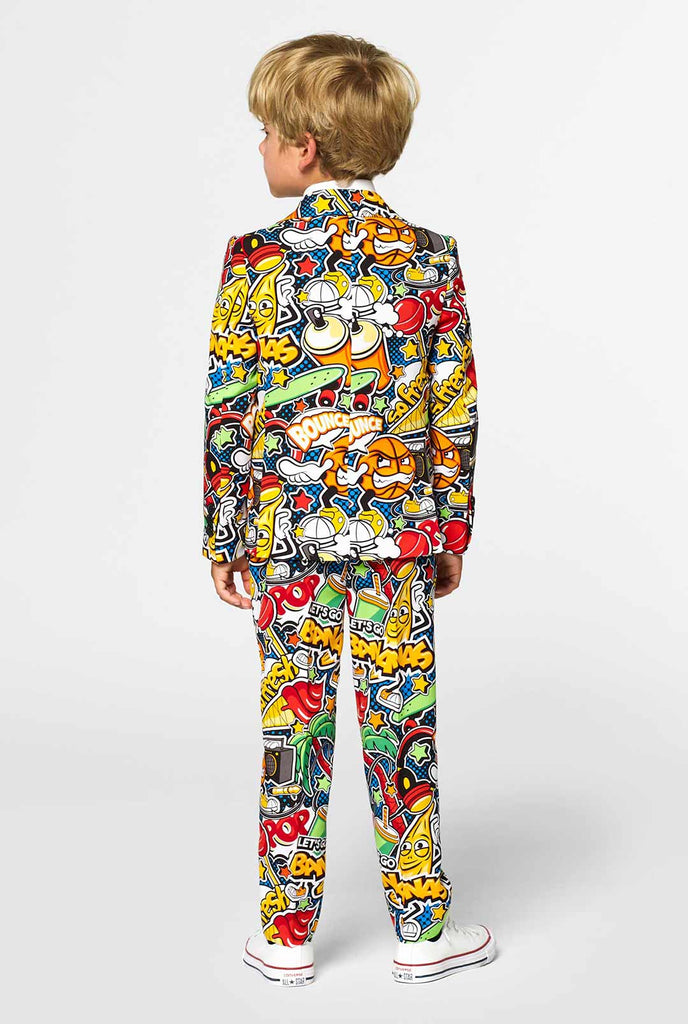 Crazy Retro Funny Boys Pak Street Vibes gedragen door Boy vanaf de achterkant