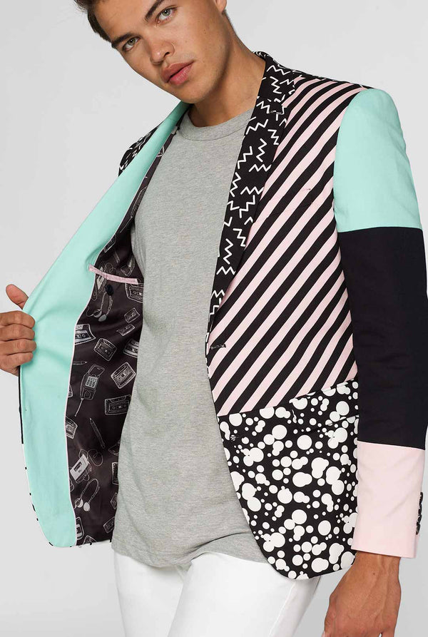 Samenvatting Patroon Casual blazer geïnspireerd door Memphis Group Gedragen door de mens met een jas