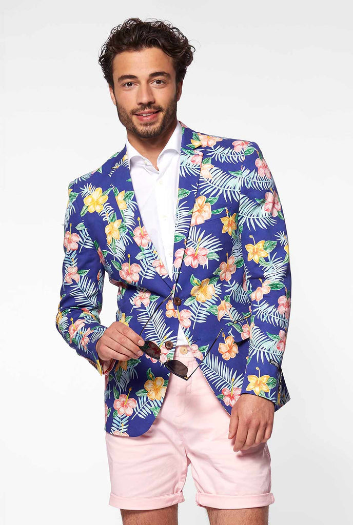 Blauwe casual blazer met bloemenprint gedragen door de mens