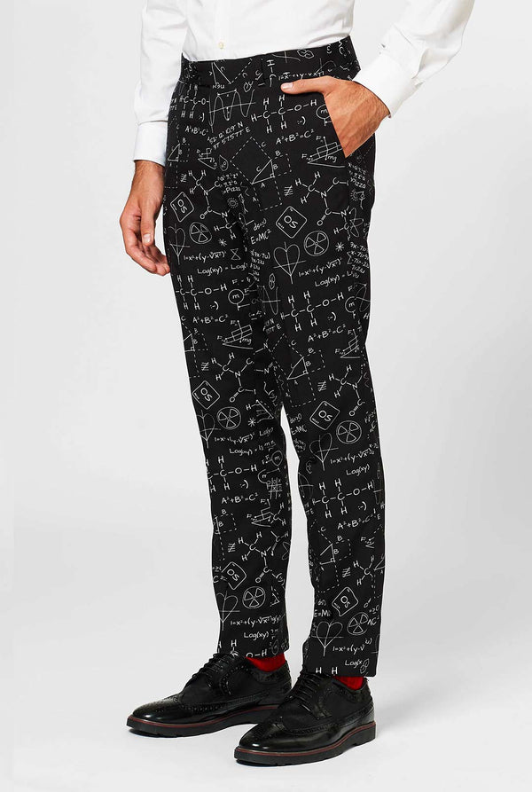 Zwarte herenpak met wetenschappelijke formules gedragen door de mens