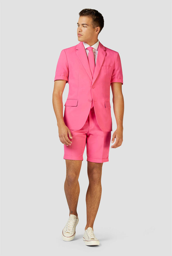 Man draagt ​​roze zomerpak