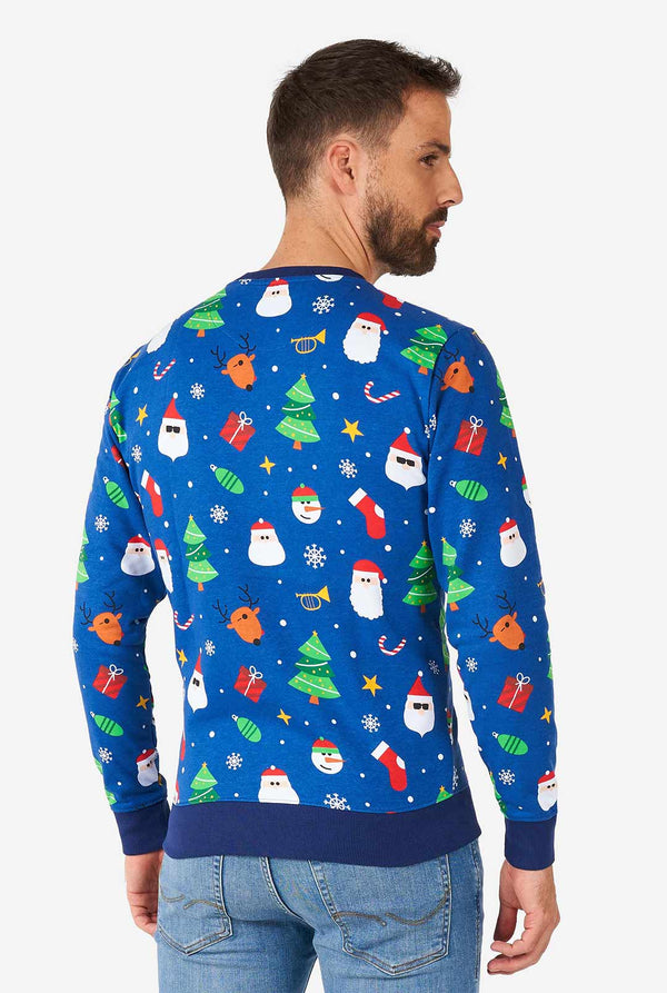 Man draagt ​​een blauwe kersttrui met kerstpictogrammen, bekijk vanaf de achterkant