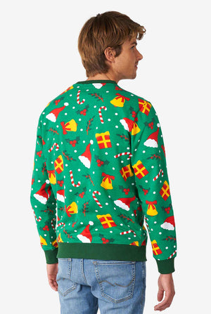 Man draagt ​​een groene kersttrui met kerstpictogrammen, bekijk vanaf de achterkant