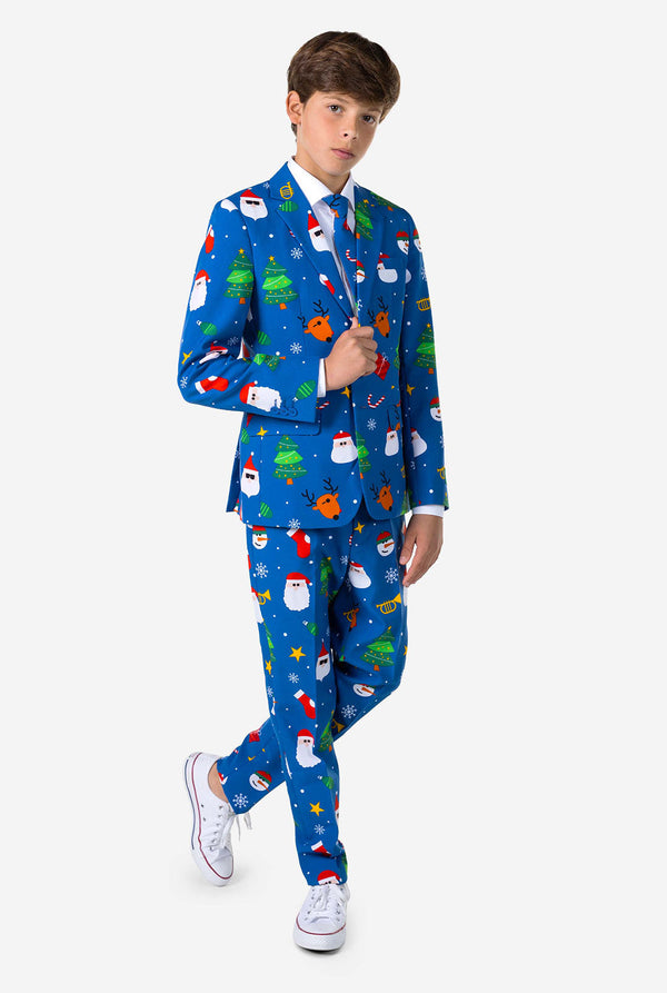 Tiener draagt ​​formeel blauw kerstpak