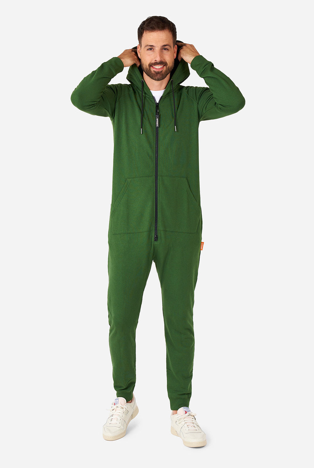 man met groene onesie