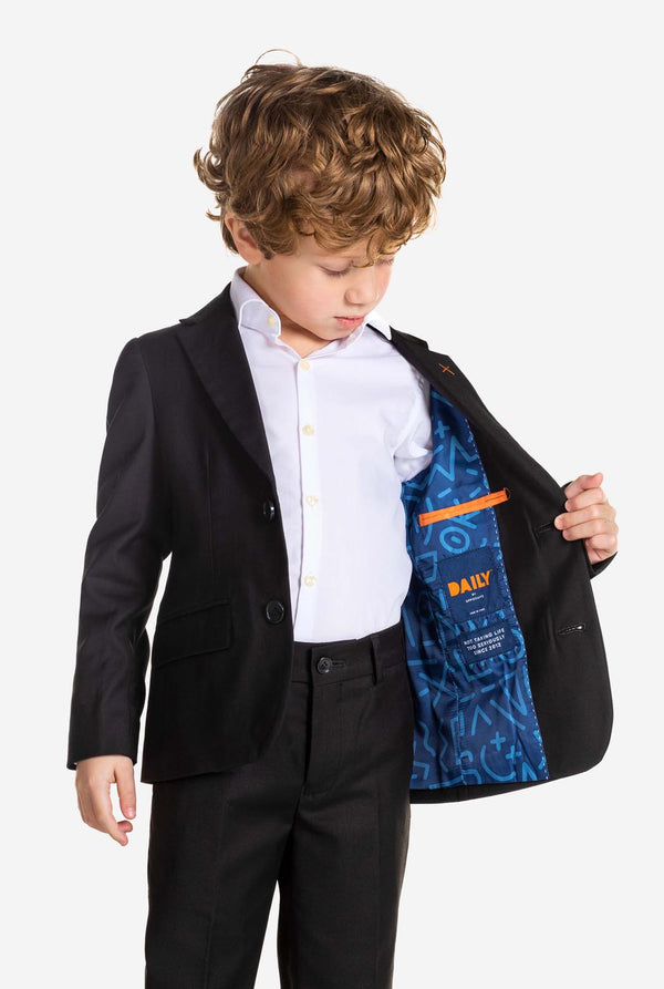 Jongen in zwart OppoSuits Daily kinderpak