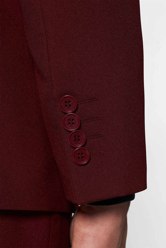 Bordeaux rode vaste kleurpak laaiende bordeaux gedragen door mannen gedetailleerde huls met knopen